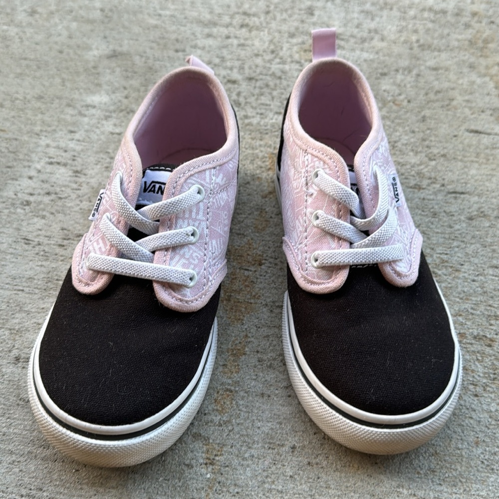 Vans - Picture 2 of 5